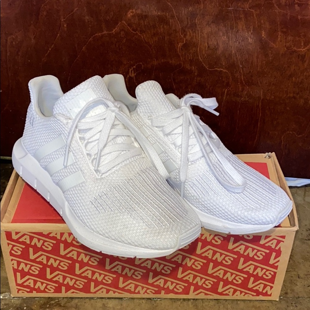 Adidas swift run shoes